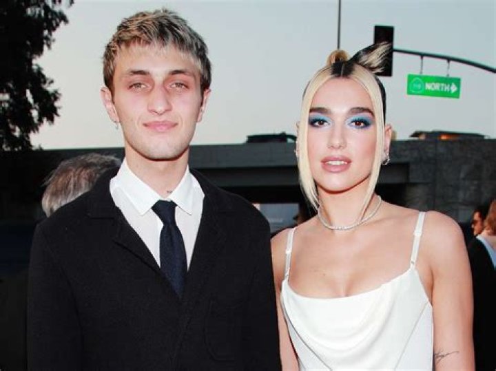 Anwar Hadid Anwar Hadid