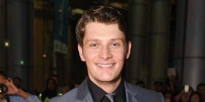 Brett Dier Net Worth
