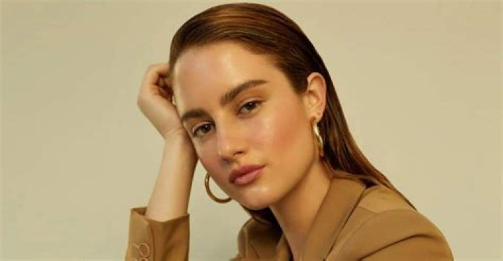 Grace Van Patten Bra Size, Age, Weight, Height, Measurements