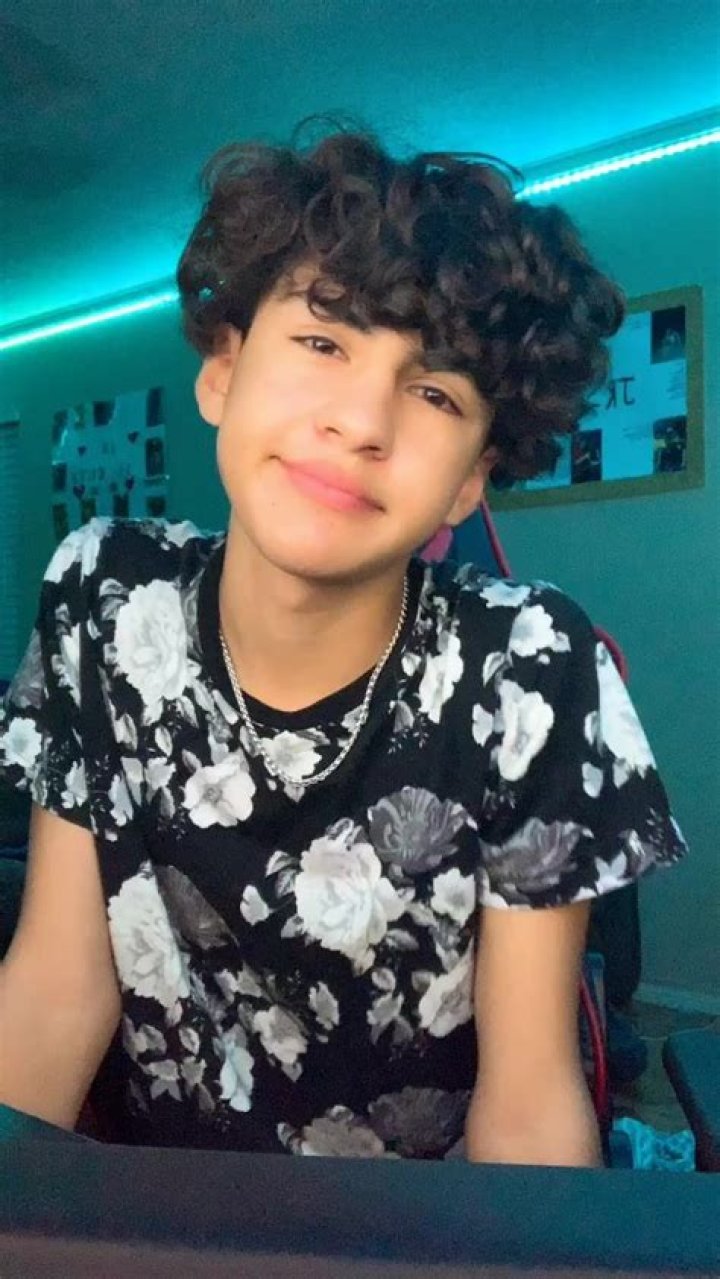 Jude Flores Jude Flores